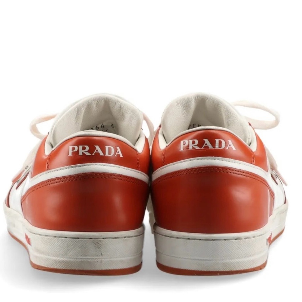 Prada downtown sneaker, iconic brown and White the best sneaker ❤️💣 - Picture 4 of 6